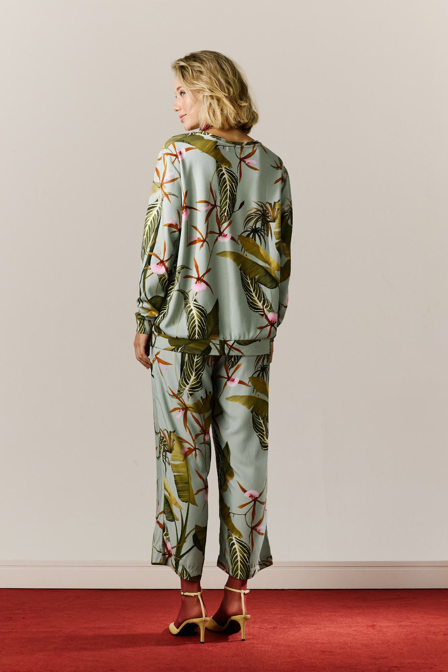 Moletom Oversized Floral do Hotel Azul