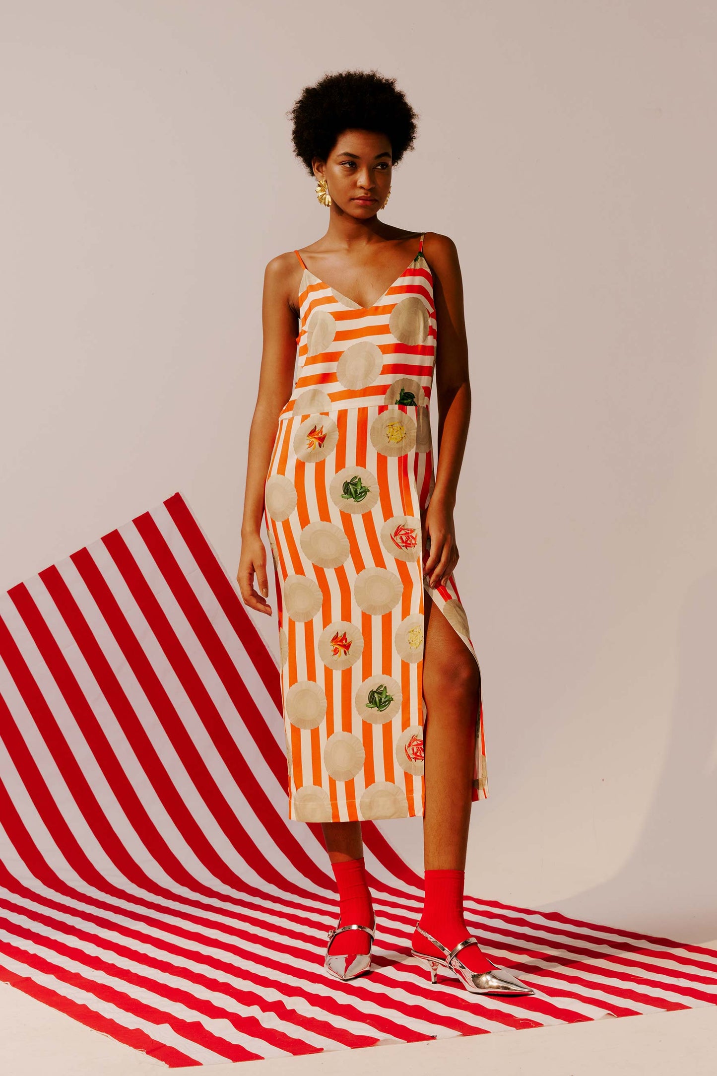 Vestido Fenda Temperos Listras