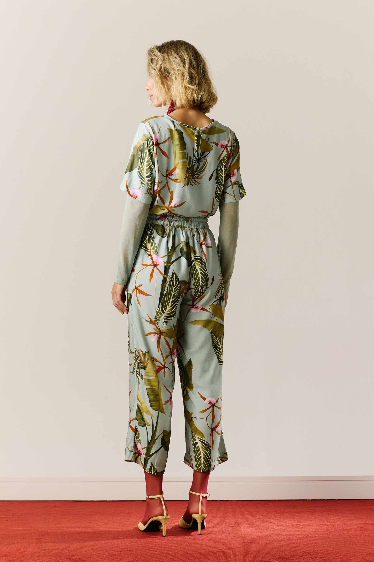 Calça Cropped Floral do Hotel Azul