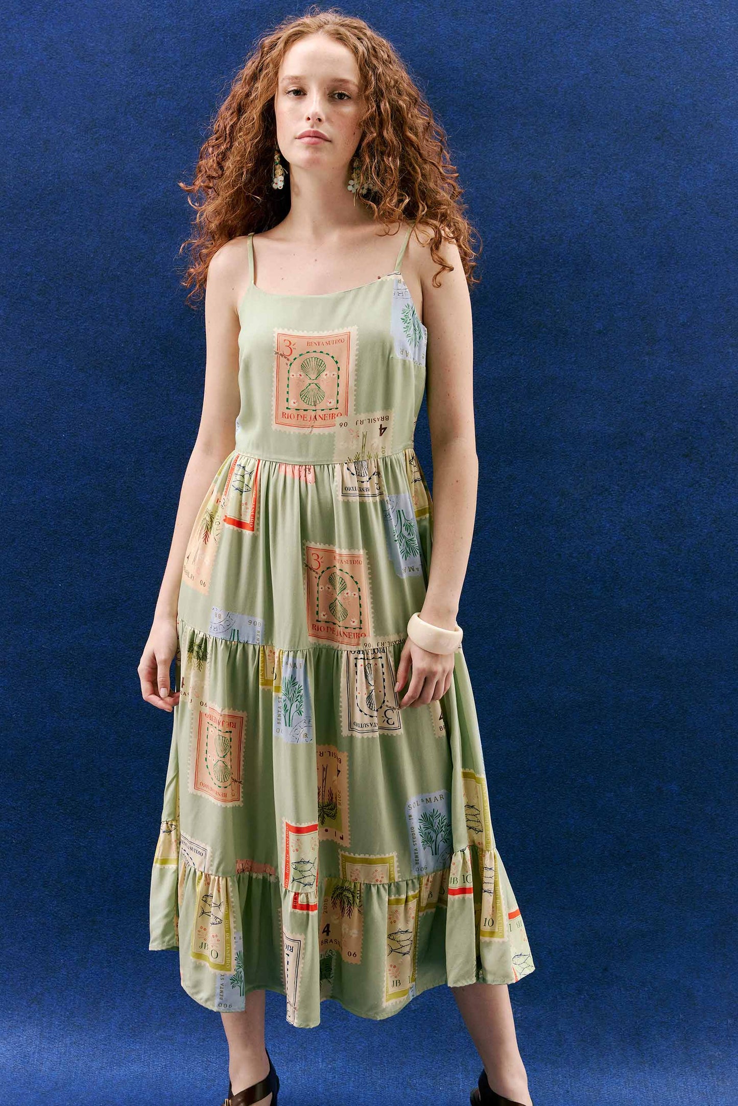Vestido Babado Midi Selos