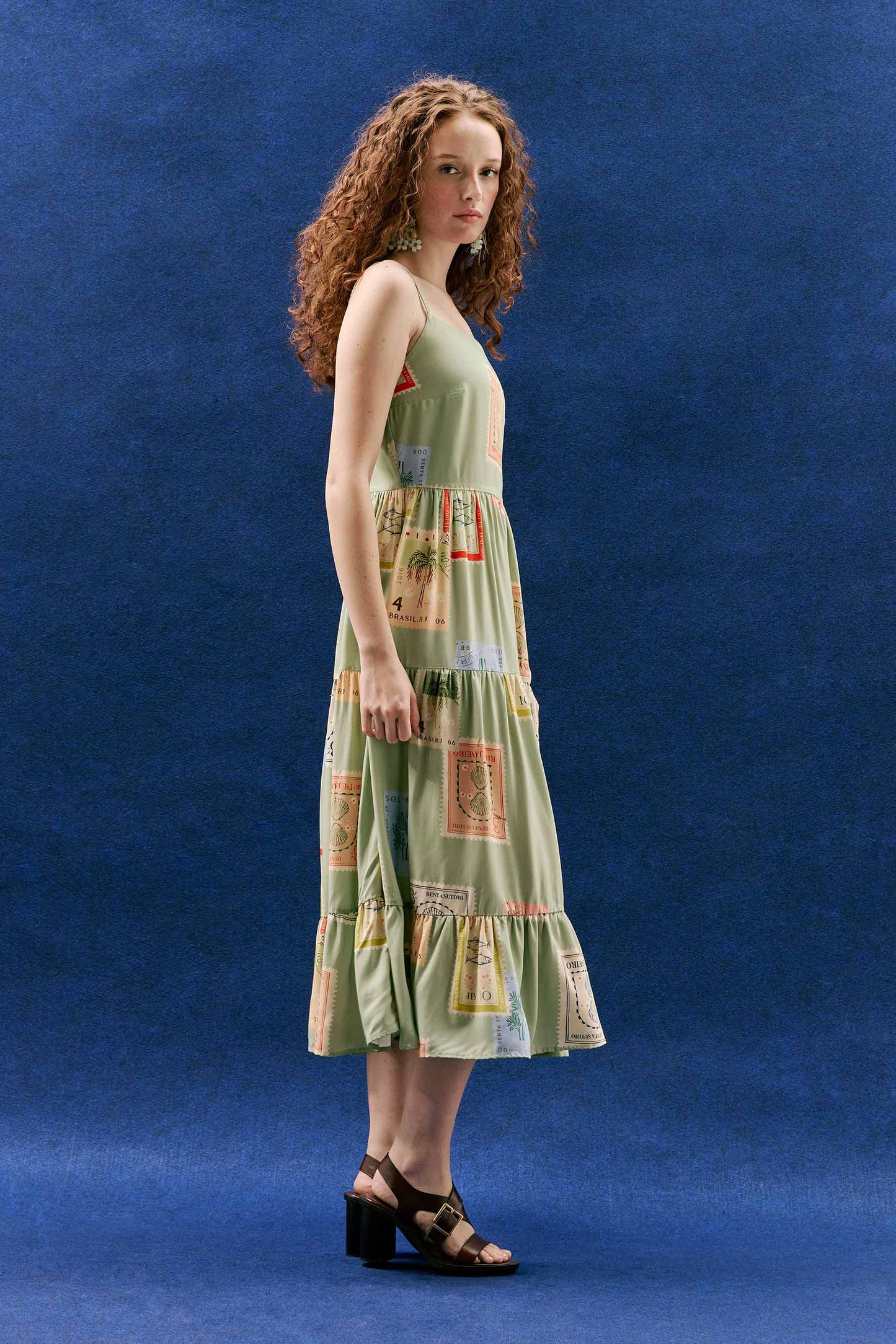 Vestido Babado Midi Selos