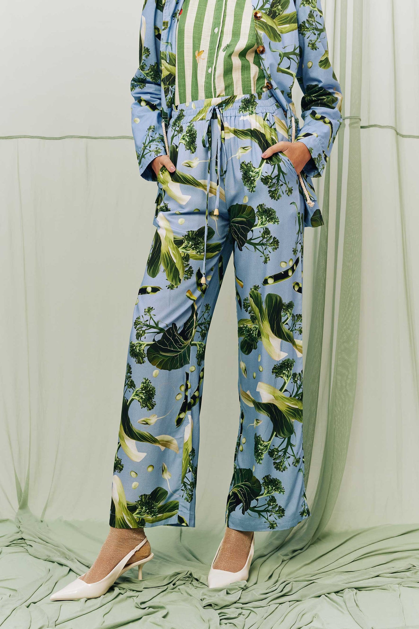 Calça Duda Um Pouco de Salada Azul