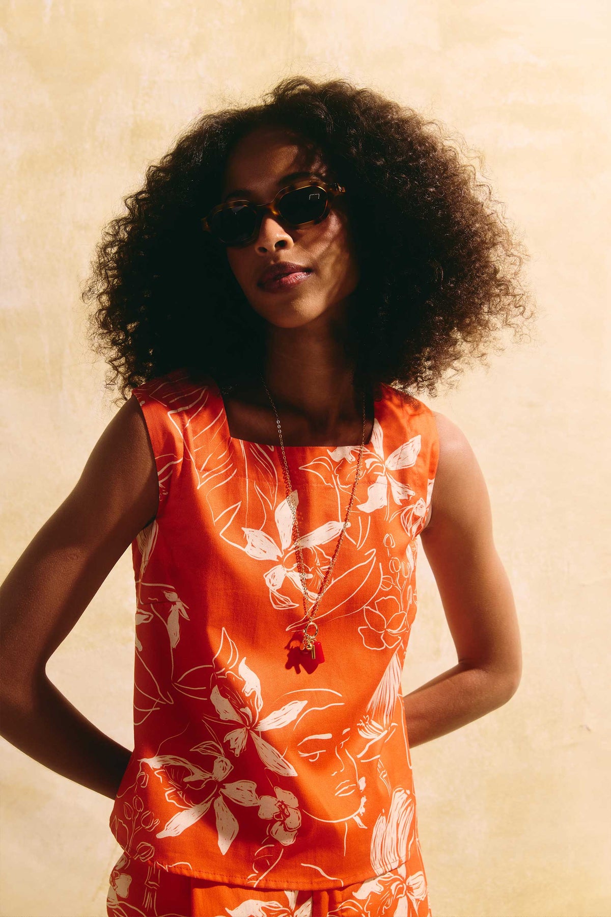 Blusa Quadradinha Mulheres Latinas