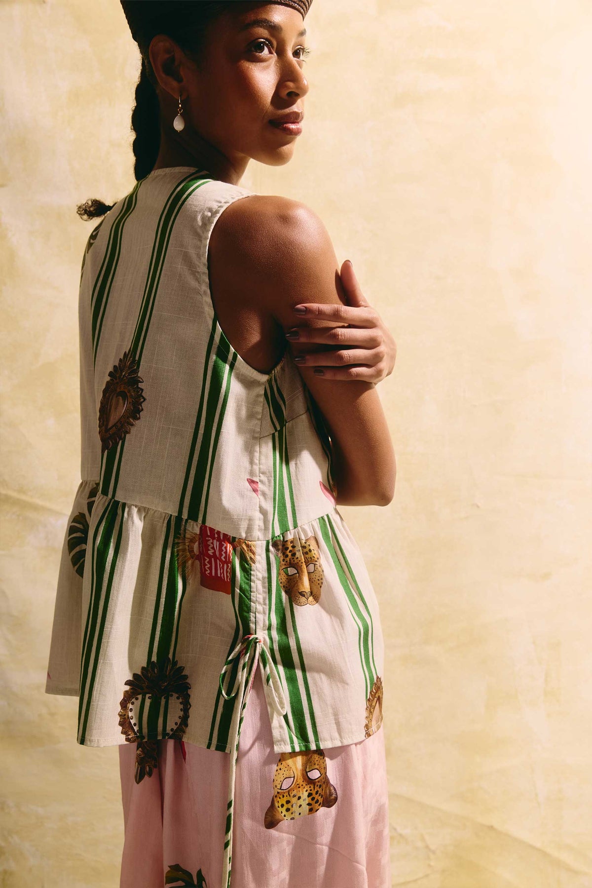 Blusa Amuleto Salada Latina Listras